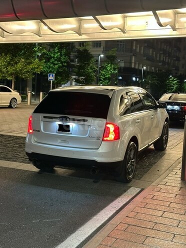Ford Edge-2