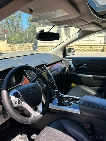 Ford Edge-11