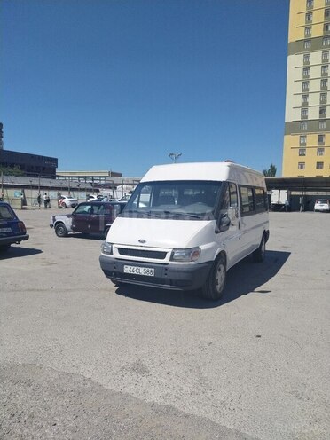Ford Transit-2