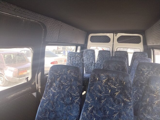 Ford Transit-11
