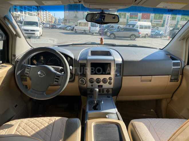Nissan Armada-5