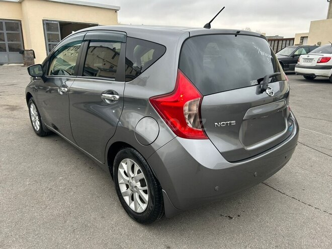Nissan Note-2