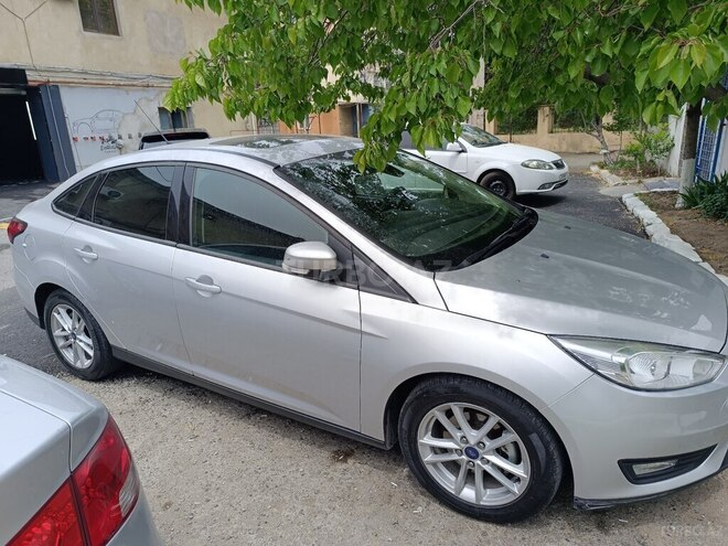 Ford Focus-4