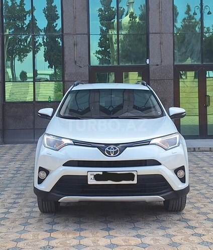 Toyota RAV4-1