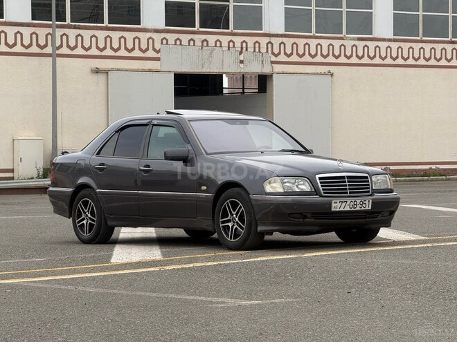 Mercedes C 240-10