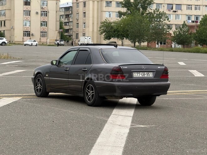 Mercedes C 240-15