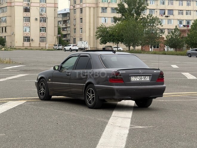 Mercedes C 240-14