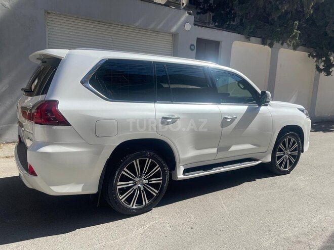 Lexus LX 450d-4