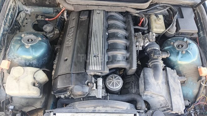 BMW 320-7