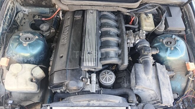 BMW 320-8