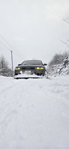 Audi A4-15