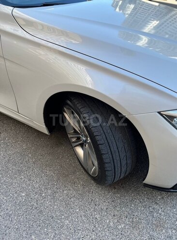 BMW 320-9