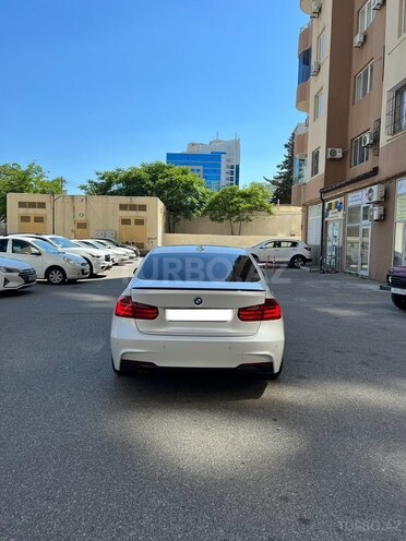 BMW 320-4