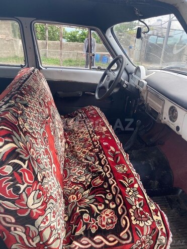 GAZ 21 "Volga"-4