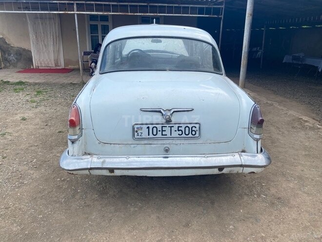 GAZ 21 "Volga"-7