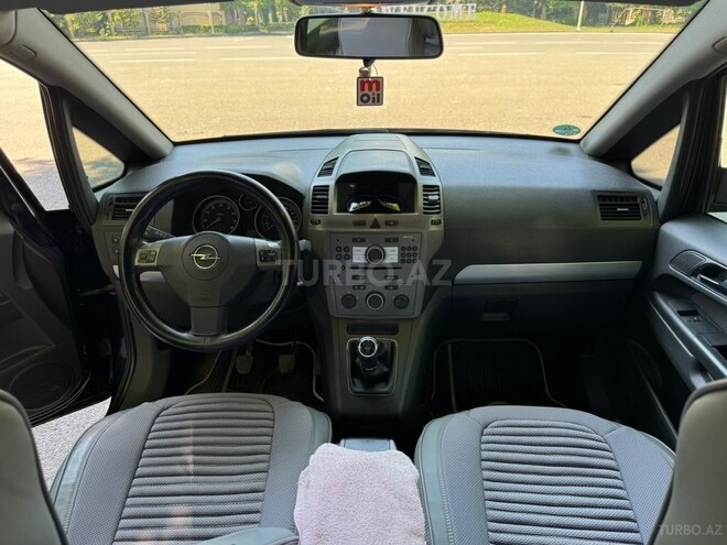 Opel Zafira-7