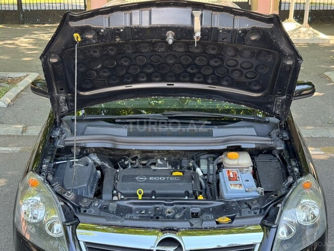 Opel Zafira-13