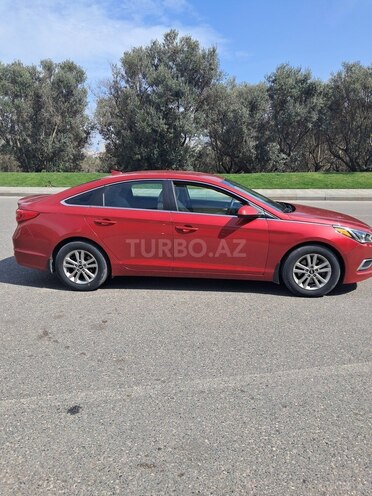 Hyundai Sonata-2
