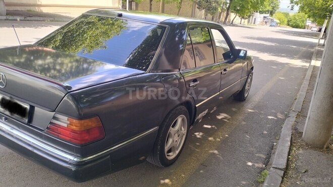 Mercedes 200 E-3