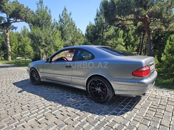 Mercedes CLK 200-4