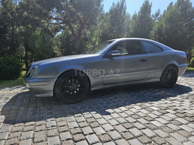 Mercedes CLK 200-9