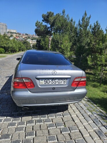 Mercedes CLK 200-6