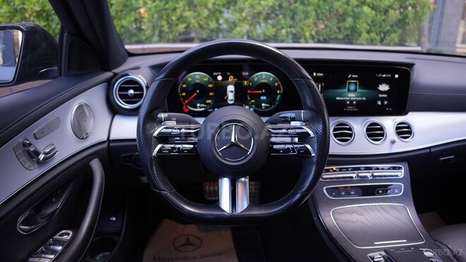 Mercedes E 300 e-14