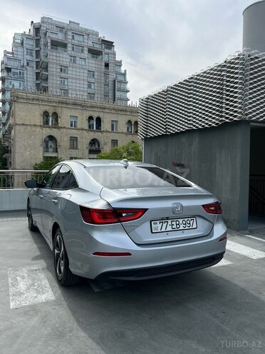 Honda Insight-4