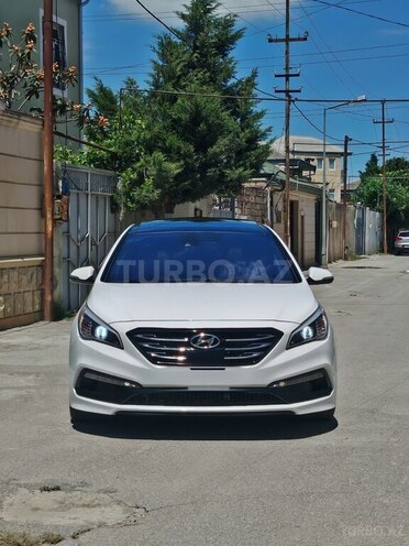 Hyundai Sonata-2