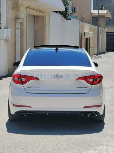 Hyundai Sonata-4