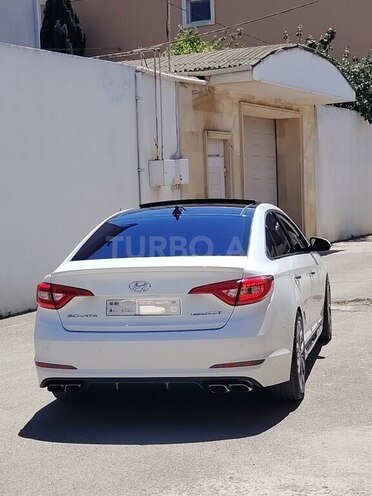 Hyundai Sonata-6