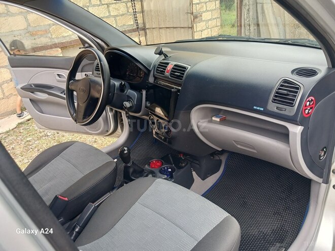 Kia Picanto-10