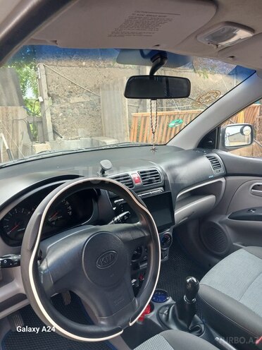 Kia Picanto-11