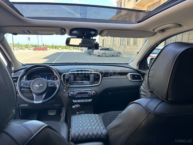 Kia Sorento-8