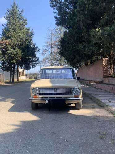 LADA (VAZ) 21011-4