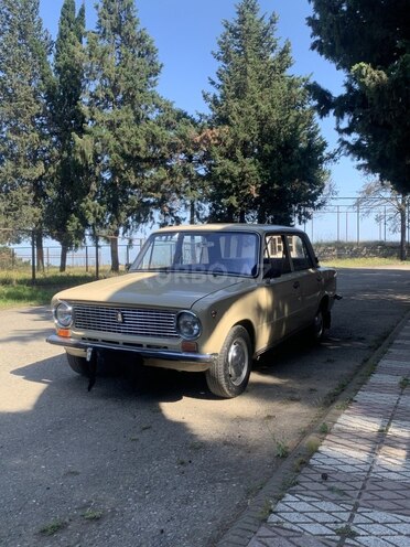 LADA (VAZ) 21011-3