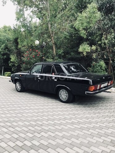 GAZ 3102 "Volga"-8