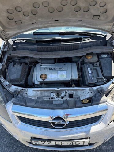 Opel Zafira-6