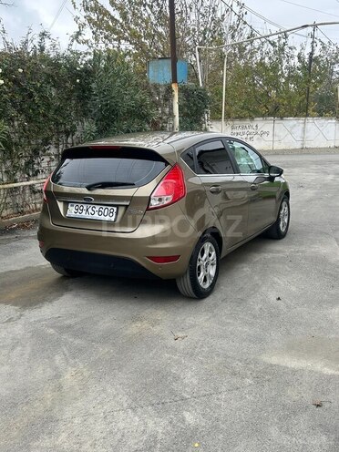 Ford Fiesta-3