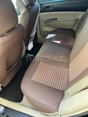Toyota Prius-4