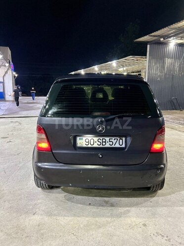 Mercedes A 190-2