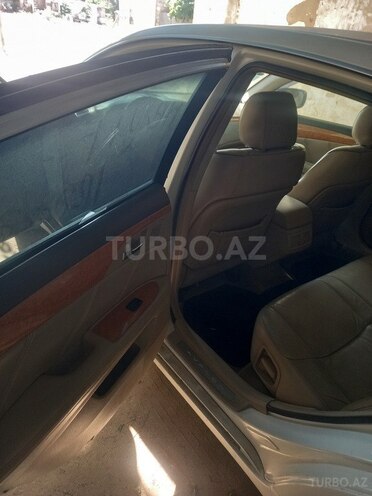 Toyota Avalon-2