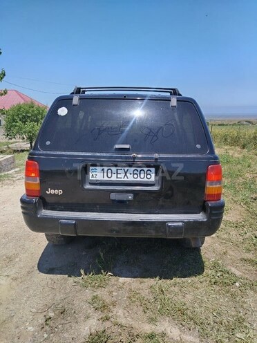 Jeep Grand Cherokee-8