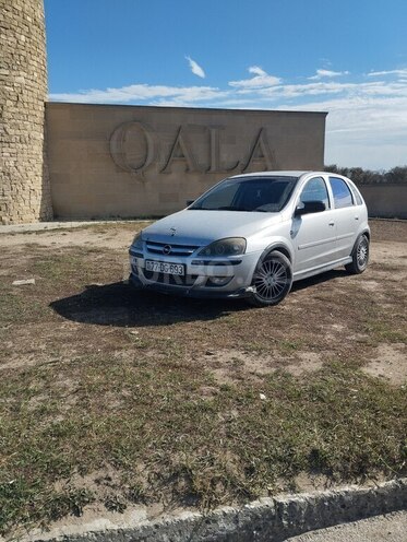 Opel Corsa-1