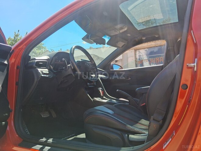 Hyundai Veloster-18