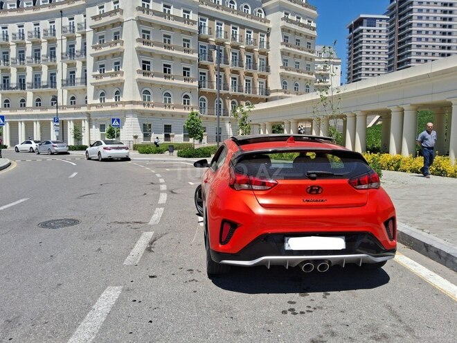 Hyundai Veloster-12