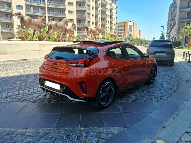 Hyundai Veloster-8
