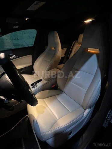 Mercedes CLA 250 4MATIC-6
