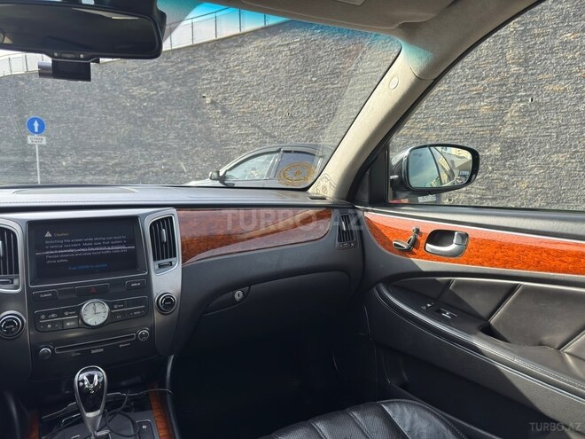 Hyundai Equus-9