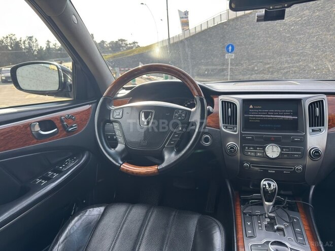 Hyundai Equus-8